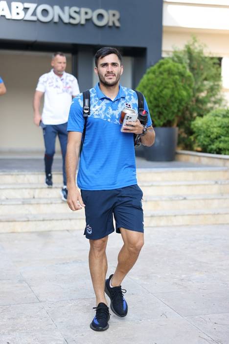 Trabzonspor Galatasaray maçı için İstanbul'a gitti 12